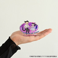 映画『鬼太郎誕生 ゲゲゲの謎』×石黒亜矢子コラボグッズ「アクリルスタンド（水木と沙代）」使用イメージ（C）映画「鬼太郎誕生ゲゲゲの謎」製作委員会