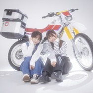 TVアニメ『終末ツーリング』キャスト写真（C）2025 さいとー栄/KADOKAWA/「終末ツーリング」製作委員会