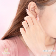 TVアニメ『カードキャプターさくら』モチーフのブライダルリング「桜/ペアリング」使用イメージ（C）CLAMP・ST／講談社・NEP・NHK