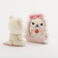 サンエックス「Makeup Rilakkuma シーンぬいぐるみ」使用イメージ（C）2025 SAN-X CO., LTD. ALL RIGHTS RESERVED.