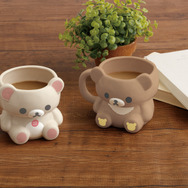 サンエックス「Makeup Rilakkuma マグカップ」使用イメージ（C）2025 SAN-X CO., LTD. ALL RIGHTS RESERVED.
