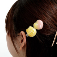 すみっコぐらし「グミグミパーティー」グミグミヘアクリップコレクション　使用イメージ（C）2025 SAN-X CO., LTD. ALL RIGHTS RESERVED.