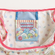 すみっコぐらし「グミグミパーティー」ショッピングバッグ　使用イメージ（C）2025 SAN-X CO., LTD. ALL RIGHTS RESERVED.