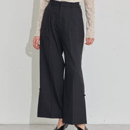 TVアニメ『らんま1/2』× earth music＆ecology Japan Label「チャイナパンツ」ブラック　着用イメージ（C）高橋留美子・小学館/「らんま1/2」製作委員会