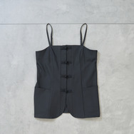 TVアニメ『らんま1/2』× earth music＆ecology Japan Label「チャイナビスチェ」ブラック（C）高橋留美子・小学館/「らんま1/2」製作委員会