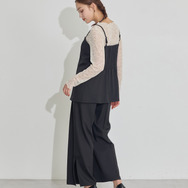 TVアニメ『らんま1/2』× earth music＆ecology Japan Label「チャイナビスチェ」ブラック　着用イメージ（C）高橋留美子・小学館/「らんま1/2」製作委員会