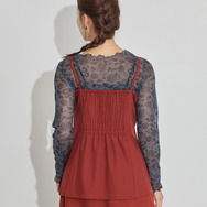 TVアニメ『らんま1/2』× earth music＆ecology Japan Label「チャイナビスチェ」ボルドー　着用イメージ（C）高橋留美子・小学館/「らんま1/2」製作委員会