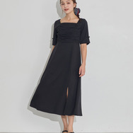 TVアニメ『らんま1/2』× earth music＆ecology Japan Label「チャイナワンピース」ブラック　着用イメージ（C）高橋留美子・小学館/「らんま1/2」製作委員会