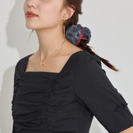 TVアニメ『らんま1/2』× earth music＆ecology Japan Label「チャイナワンピース」ブラック　着用イメージ（C）高橋留美子・小学館/「らんま1/2」製作委員会