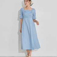 TVアニメ『らんま1/2』× earth music＆ecology Japan Label「チャイナワンピース」ライトブルー　着用イメージ（C）高橋留美子・小学館/「らんま1/2」製作委員会