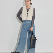 TVアニメ『らんま1/2』× earth music＆ecology Japan Label「シアートップス」ブラック　着用イメージ（C）高橋留美子・小学館/「らんま1/2」製作委員会