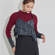 TVアニメ『らんま1/2』× earth music＆ecology Japan Label「シアービスチェ」ブラック　着用イメージ（C）高橋留美子・小学館/「らんま1/2」製作委員会