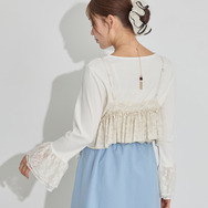 TVアニメ『らんま1/2』× earth music＆ecology Japan Label「シアービスチェ」アイボリー　着用イメージ（C）高橋留美子・小学館/「らんま1/2」製作委員会