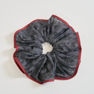 TVアニメ『らんま1/2』× earth music＆ecology Japan Label「ビッグシュシュ」ブラック（C）高橋留美子・小学館/「らんま1/2」製作委員会