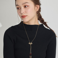 TVアニメ『らんま1/2』× earth music＆ecology Japan Label「ネックレス」使用イメージ（C）高橋留美子・小学館/「らんま1/2」製作委員会