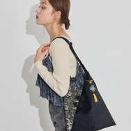 TVアニメ『らんま1/2』× earth music＆ecology Japan Label「バッグチャーム」使用イメージ（C）高橋留美子・小学館/「らんま1/2」製作委員会