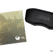 付属品（オリジナルケース・メガネ拭き）