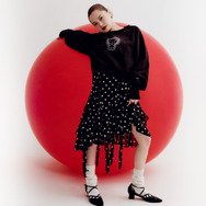 HELLO KITTYクリスタルスウェット