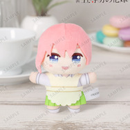 映画『五等分の花嫁』中野一花 ちょこんと！ぬいぐるみマスコット（制服エプロンver.）（C）春場ねぎ・講談社／映画「五等分の花嫁」製作委員会