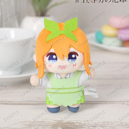 映画『五等分の花嫁』中野四葉 ちょこんと！ぬいぐるみマスコット（制服エプロンver.）（C）春場ねぎ・講談社／映画「五等分の花嫁」製作委員会