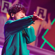 超人的シェアハウスストーリー『カリスマ』ライブツアー「カリスマガンボツアー」レポート／Photo by江藤はんな