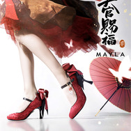 「天官賜福 貮 アイコニック シューズ オブジェ パンプス」花城モデル