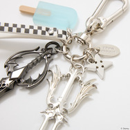 バッグチャーム ロクサス モデル