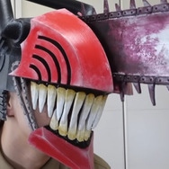 100円ショップで手に入れた素材だけで再現したチェンソーマンマスク