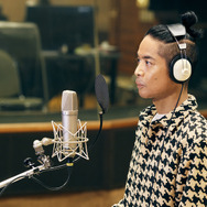 久保田利伸 アニメの世界に初出演！活動40周年を迎え初の挑戦にドキドキのアフレコ現場映像を公開！主題歌も担当！