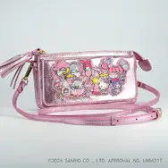 “Sanrio characters Carnival Dream” metallic pink / ¥31,900(税込)