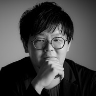 松山周平／株式会社 enigma 代表取締役社長、Artistic Director（巨大電脳ネットワークビジュアライザー　“Nerve Net”の制作を担当）