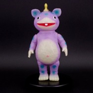 ブースカ(蓄光パープル)/11,000円(税込)