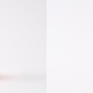 「東京スカイツリー×魔法少女まどか☆マギカ　月夜のワルツ」まどかのいちごドリンク（左）、ほむらのぶどうソーダ