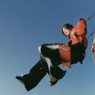 米津玄師「BOW AND ARROW」アーティスト写真