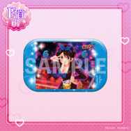 E賞「スクエア缶バッジ」更科瑠夏B