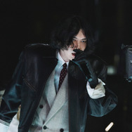 第76回NHK紅白歌合戦    米津玄師「IRIS OUT」パフォーマンス写真