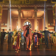 第75回NHK紅白歌合戦　米津玄師「さよーならまたいつか！」 パフォーマンス写真