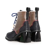 「鬼滅の刃 アイコニック シューズ オブジェ ブーツ」冨岡義勇[NV]