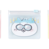 ポーチ入りミニアクリルミラー　3種　各935円