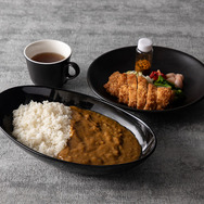 「機動戦士ガンダム 閃光のハサウェイ キルケーの魔女 カフェ」ケリアの用意したカレー