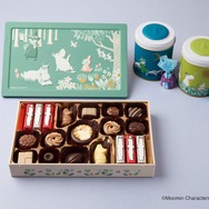 「ムーミン×メリーチョコレート」左)ムーミンたちと穏やかな森(アソートチョコレート)(19個入り)2,592円、右)ムーミン谷の朝と夜(2種のチョコレート)(各4個入り)1,998円 ◎11階 ベビー・こども服売場 コトコトステージ112