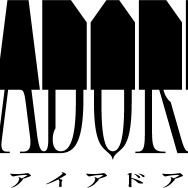 『I.ADORE』ロゴ