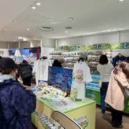 『ちいぽけ』初公式グッズ発売ポップアップイベント初日の様子