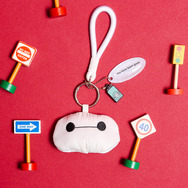 【BAYMAX】マルチケース付きチャーム価格　：\2,990