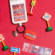 【BAYMAX】スマホタブチャーム＋シールSET価格　：\2,490