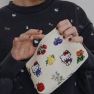 HELLO KITTY×Ameri PIXEL PATTERN POUCH ¥4,400+Tax