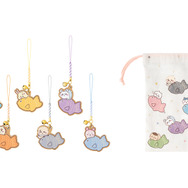 川越限定 鈴付きキーホルダー(全8種) 　 各880円(税込)／川越限定 ほどよいサイズの巾着　1,320円(税込)