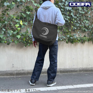 TVアニメ『リコリス・リコイル』リコリス ニュースペーパーバッグ（使用イメージ）