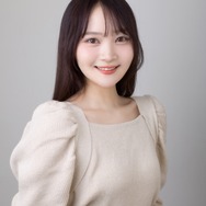 アナスタシア役：小山内怜央