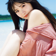 坂倉花 1st写真集『Blooming』